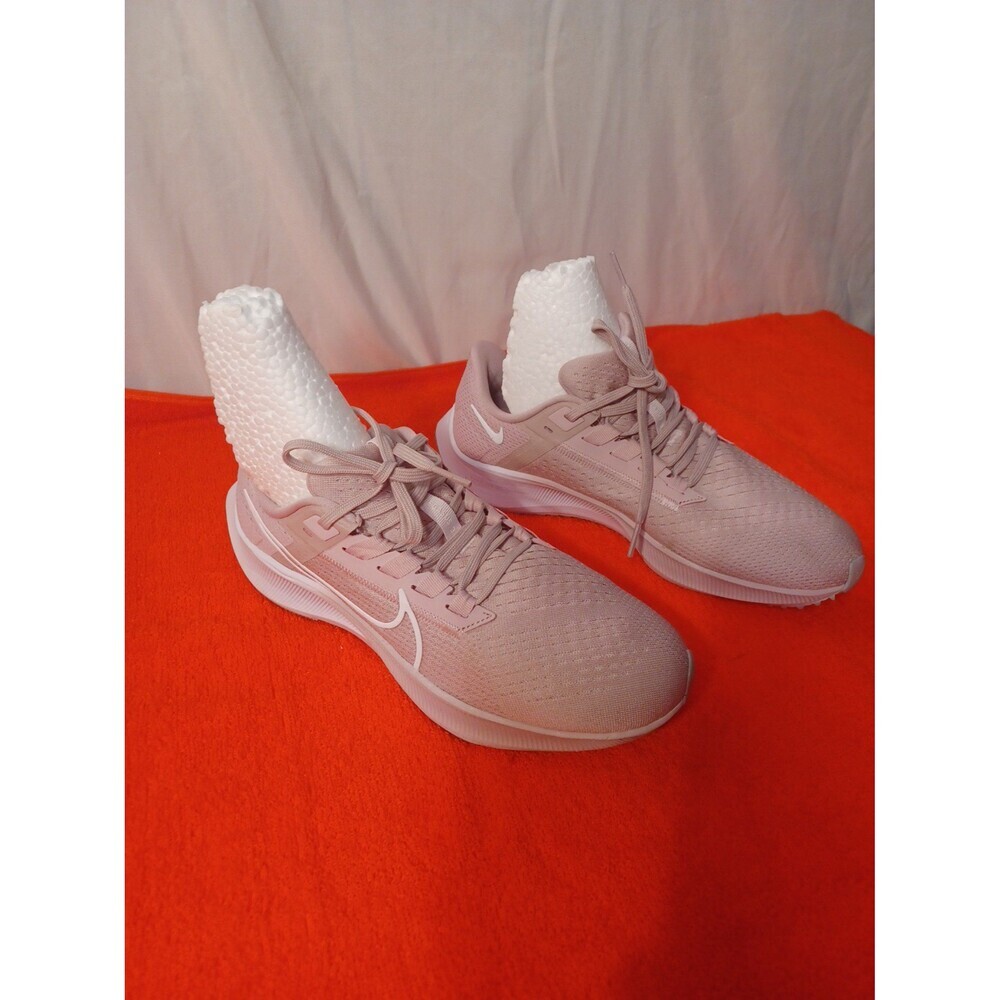 NIKE ZOOM RUNNING TENNIS SHOES